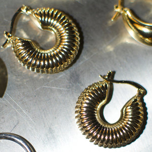 Chunky Ribbed Hoops